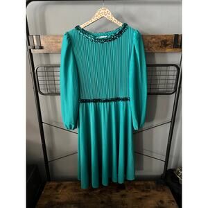 Boston Main Women's Green Sequin Dress | Size 12